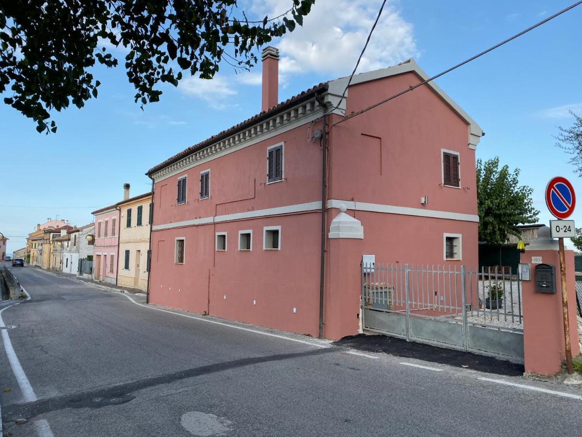 B&B La Grancia Chiaravalle Exterior photo
